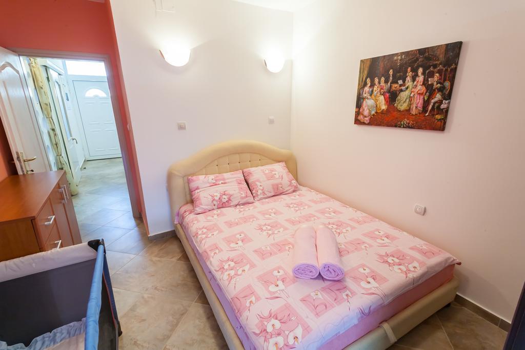 Apartments Mila Krimovica Quarto foto